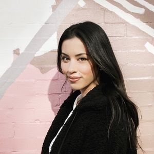 Meet your Posher, Carrie